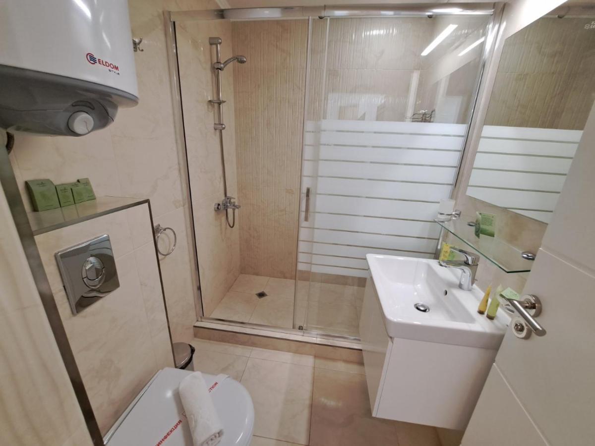 Onyx 2 Private Beach Apartment Sveti Vlas Exterior photo